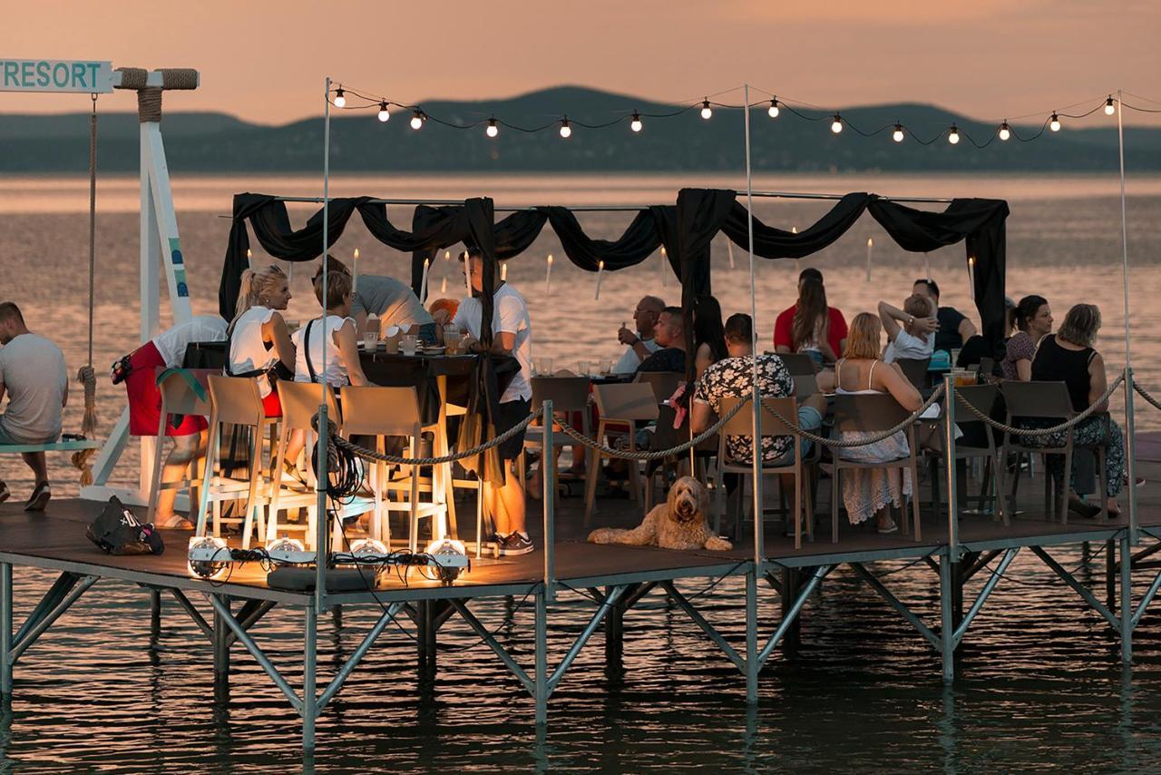 Sunset Resort - Lakeside Boutique Apartments Fonyód Zewnętrze zdjęcie